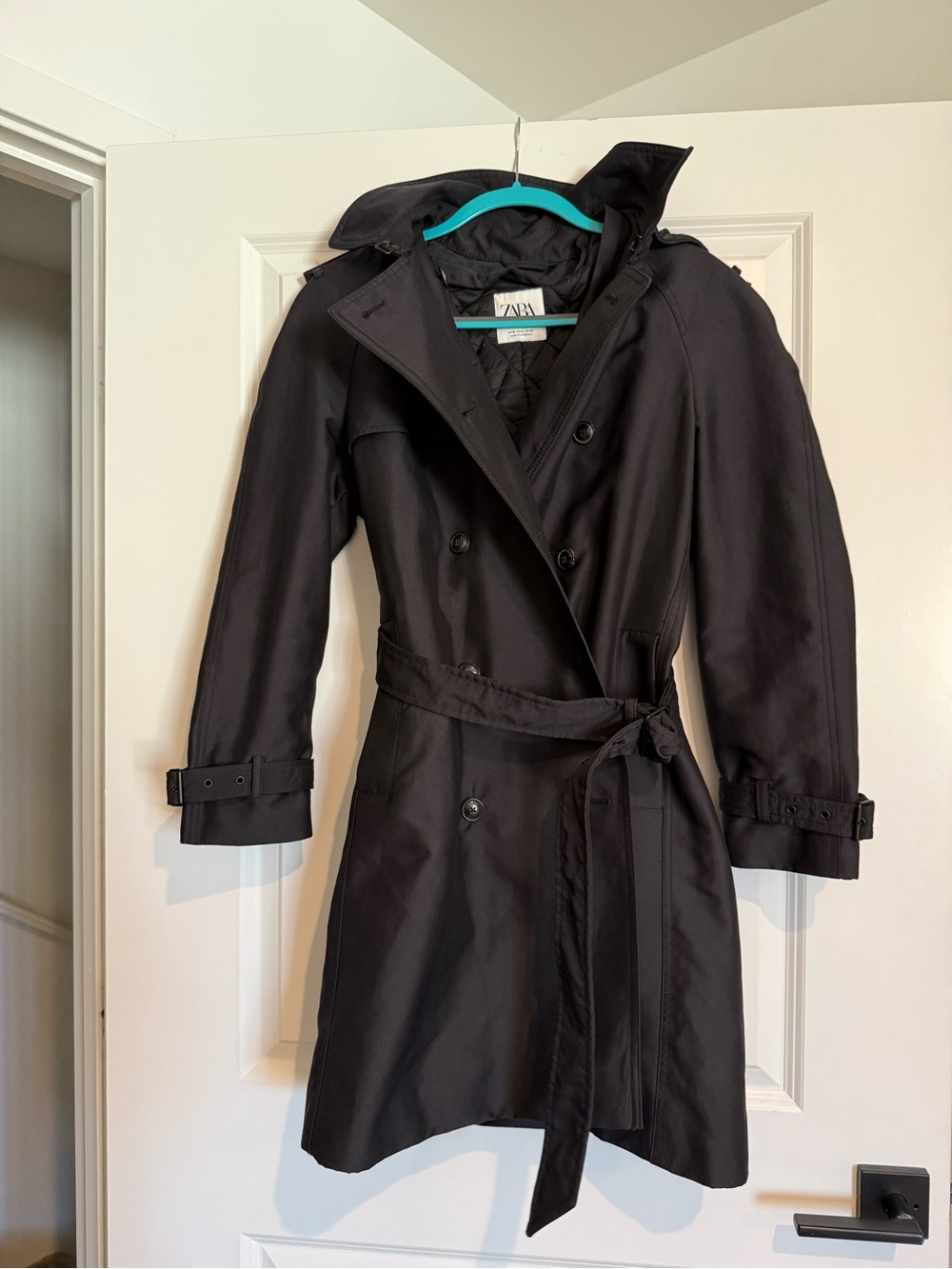 Zara Black Trench Coat with Belt size Medium